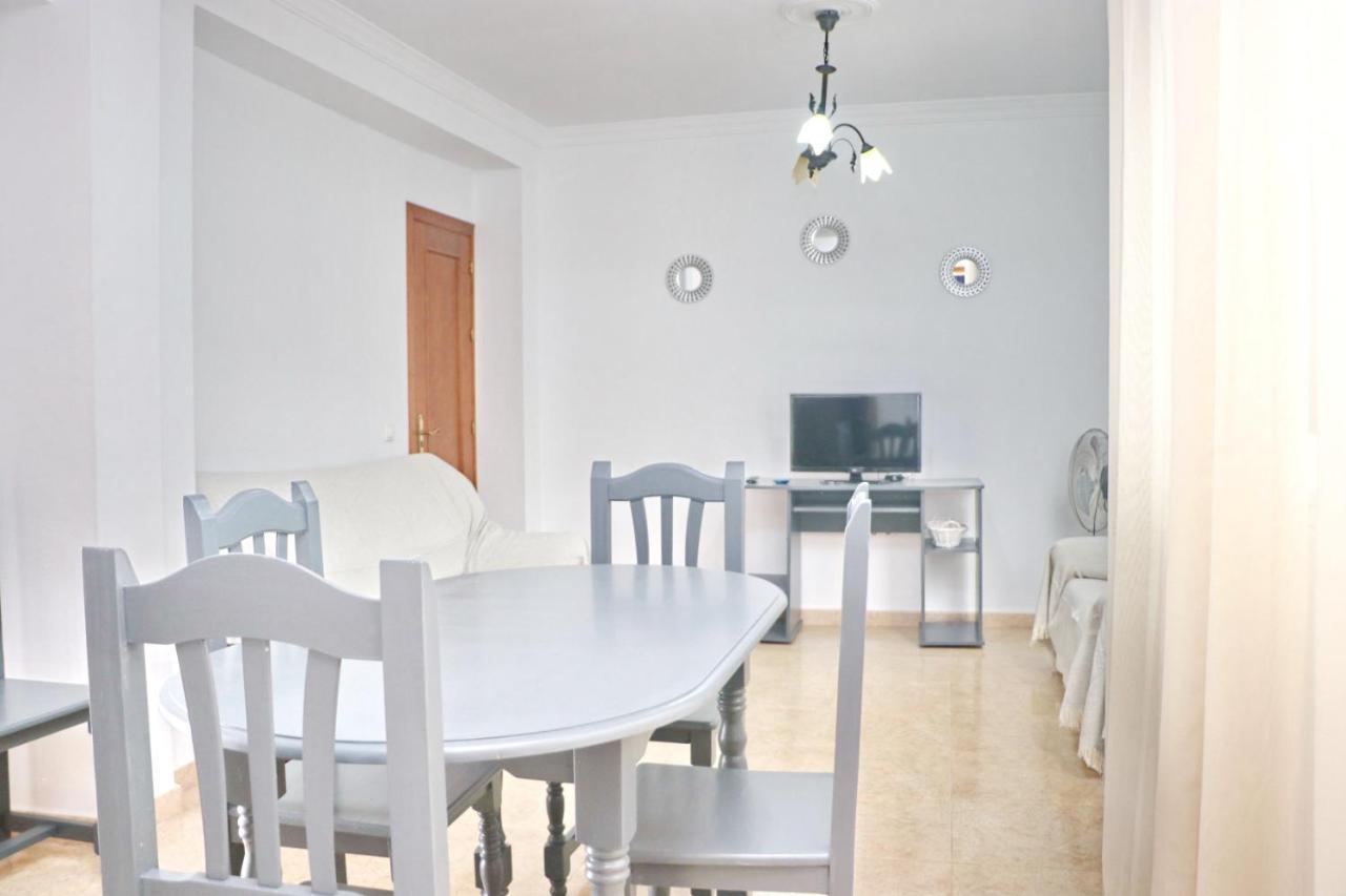 Apartamento Cervantes Conil De La Frontera Luaran gambar