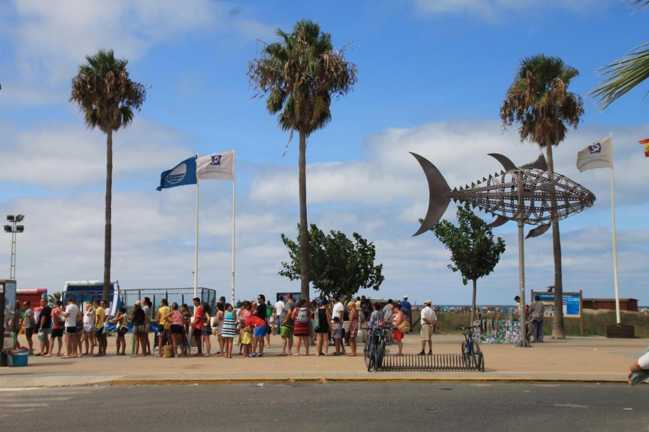 Apartamento Cervantes Conil De La Frontera Luaran gambar